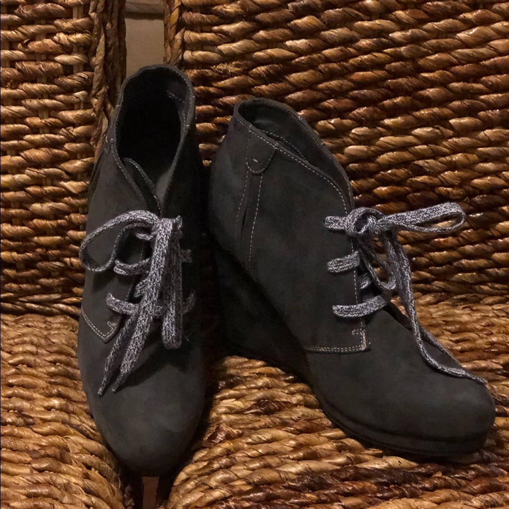 Smokey gray wedge ankle boot